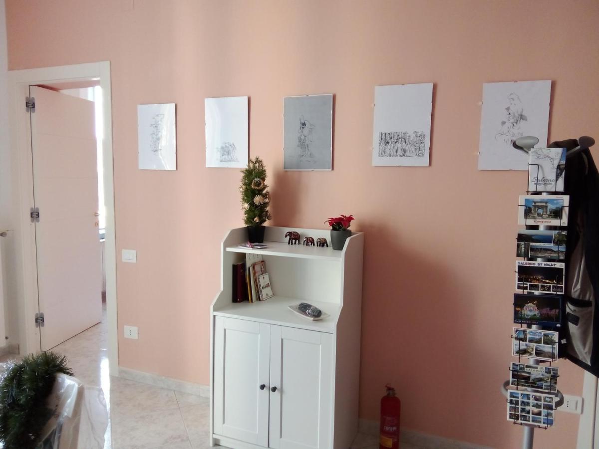 Ferienwohnung Al Crocifisso...Da Nonna Pia Salerno Exterior foto